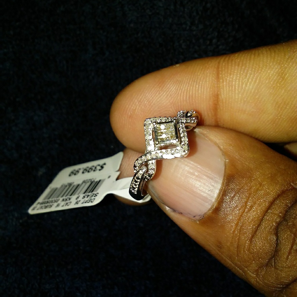 Size 7 diamond ring engagement